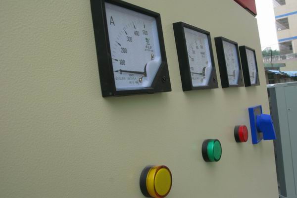 日土配电箱-3683讲讲配电箱的操作和检修步